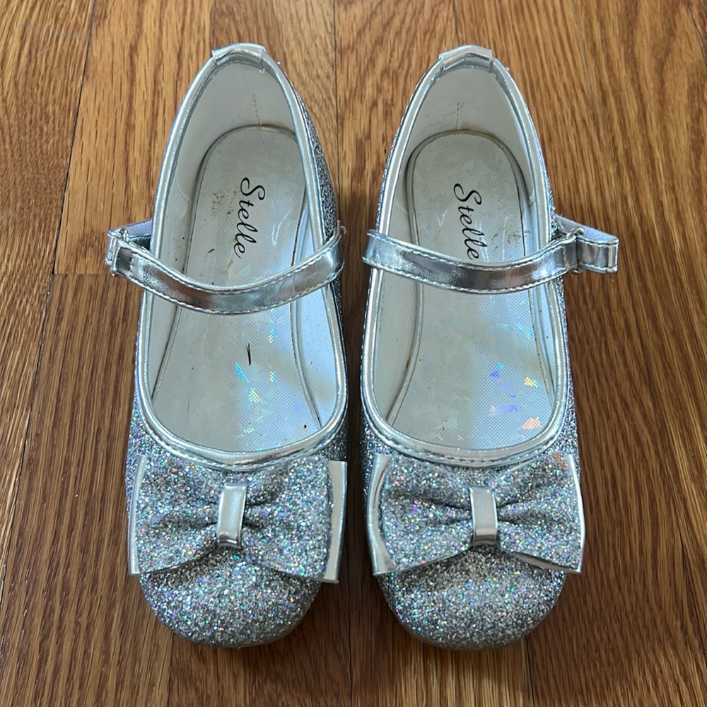 Girls princess shoes